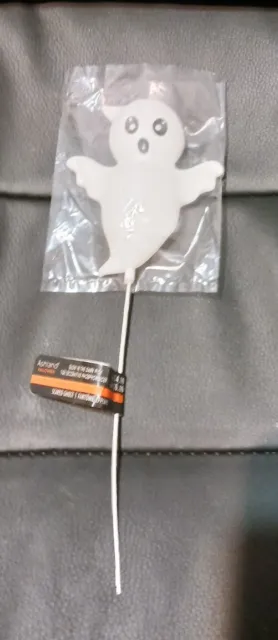 NWT  Retail $6 Discontinued plastic blown ghost Accent Pick by Ashland Halloween