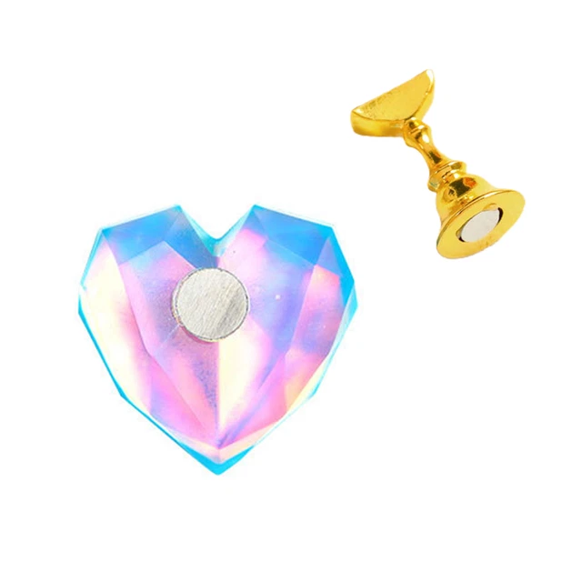 Nail Display Stand Stylish Strong Suction Heart Shape Magnetic Nail Tip Practice
