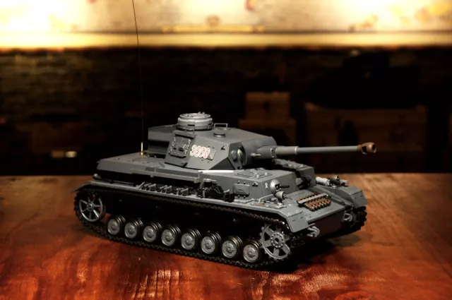 RC Panzer "Kampfwagen IV Ausf.F-2" Heng Long 1:16 Grau mit Rauch&Sound, Metallge