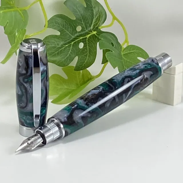 Hand Crafted Turned Premium Executive Fountain Pen - Exquisite Design 23-011