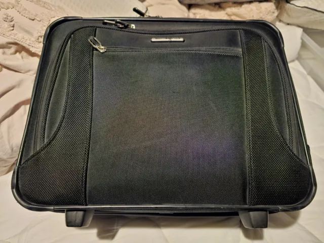 Samsonite Wheel Rolling Carry-On Black Briefcase Luggage - Excellent Bag