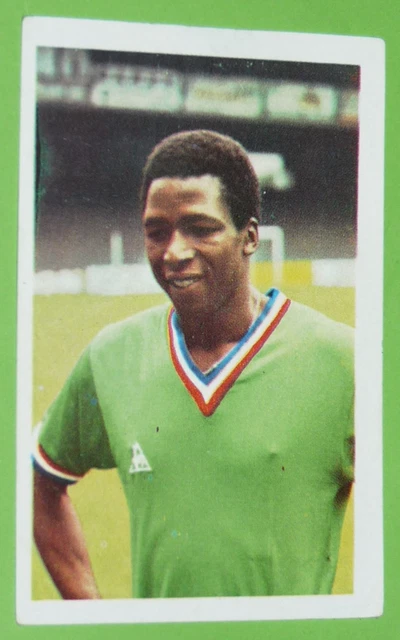Vidéo : Le Mali Pleure Salif Keita, Légende Du Football Africain Et Embleme De Las Saint Etienne Thumbnail