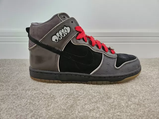 Doom nike sb hotsell