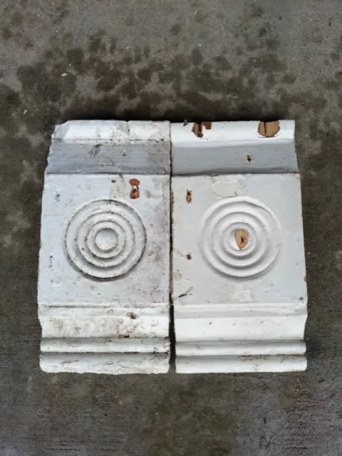 Antique Bullseye Hand-carved ? Architectural Salvage Painted-chippy farmhouse #1