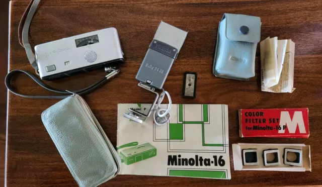 Minolta 16 Model P Subminiature Camera Case Baby BC-III Flash Color Filter Set