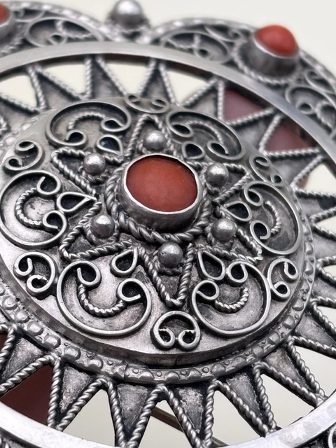 Ancienne Broche En Argent Massif Art Déco Nouveau ethnique
