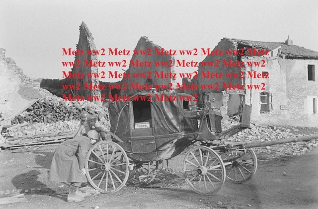 Photo Historique WW2 : Metz, Lorraine - Veste Panzer, Casque, Capote - 90th Lw, Thionville, Sarre