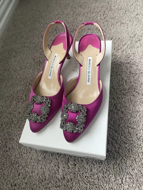 Manolo Blahnik Hangisi Slingback Pumps Satin Crystal Kitten Heel Pink Size 35.5