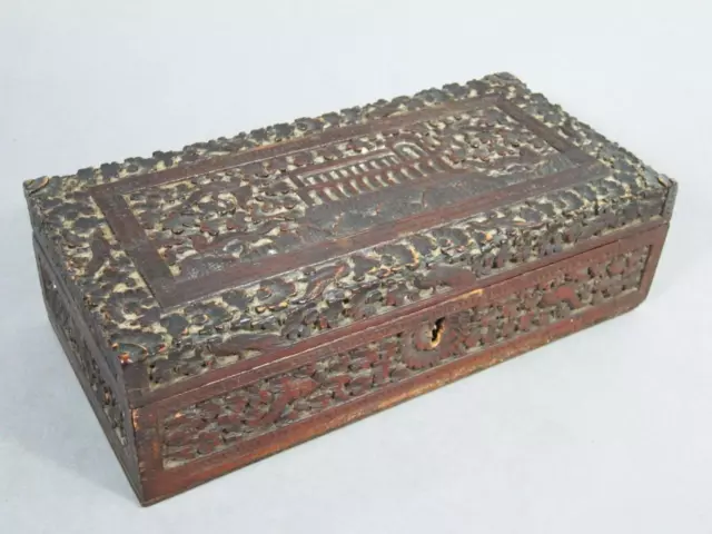 BEAUTIFUL ANTIQUE ANGLO INDIAN CARVED SANDALWOOD BOX 19th CENTURY LOVELY DETAIL