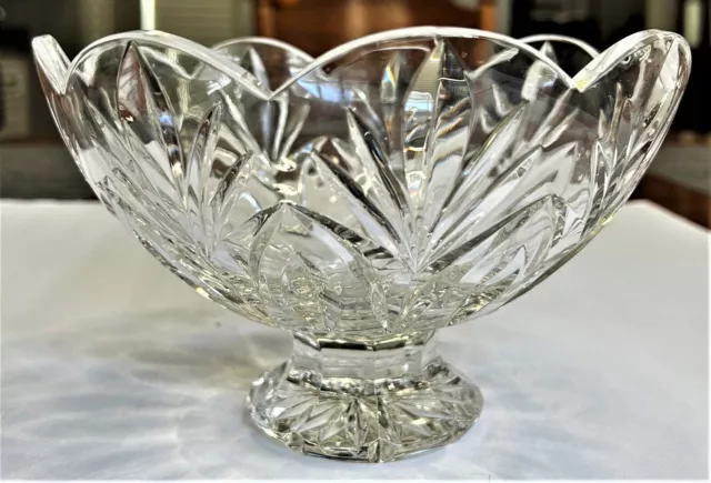 Beautiful Marquis By Waterford Footed Crystal Pedestal Canterbury Bowl