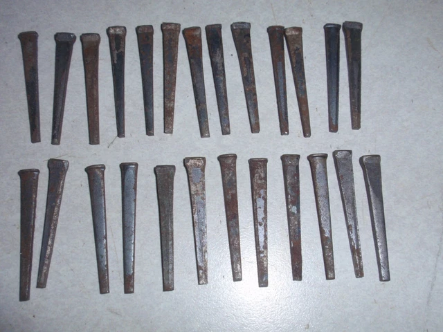 25 Vintage Old Square Cut Nails,  1-1/2" long. un-used. Straight nails.