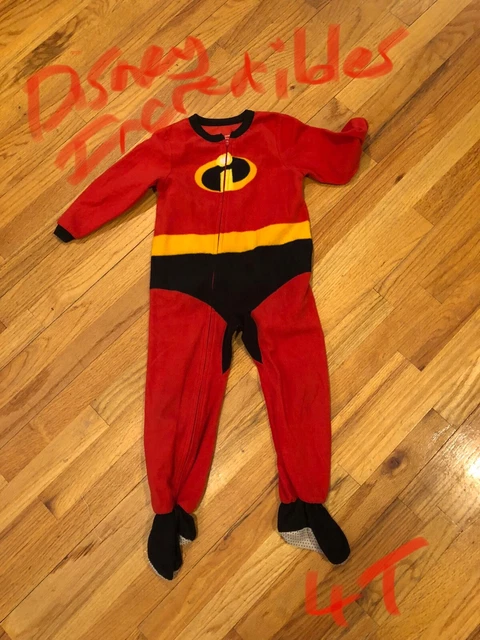 Boys Disney Incredible footed sleeper size 4T long sleeve multicolor
