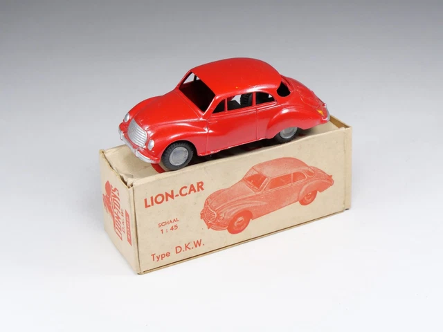 Miniature LION CAR - Coupe DAF 66 Rouge - Échelle 1/40 - En Boîte