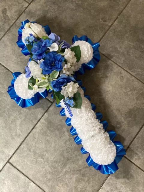 Set 3 Liverpool Fiore di Seta CROCE Funerale Memoriale Tributo & Nastro Nome GRATUITO