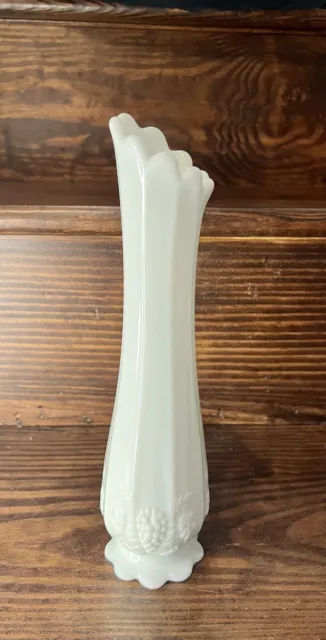 Vtg Westmoreland Milk Glass Swung Bud Vase Paneled Grapes 10” Hallmarked