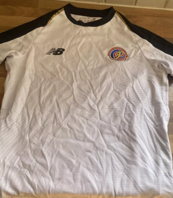 Costa Rica Boys Football Shirt Size Large  Boys