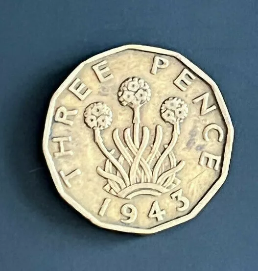 1943 United Kingdom 3 Pence Coin - SCARCE - FREE P&P