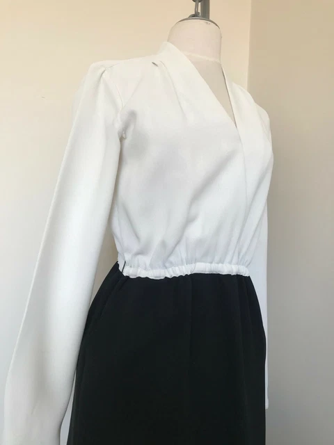 Robe noire et blanche mango deals