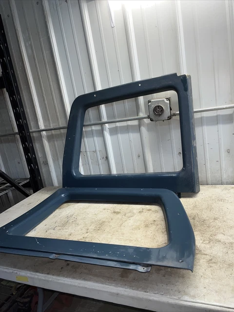 OEM 1981-1991 Chevrolet GMC Suburban LH & RH Blue Cargo Door Window Trim Set