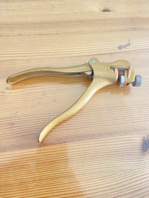 ANCIENNE PINCE A avoyer (peugeot ?) EUR 14,50 - PicClick DE