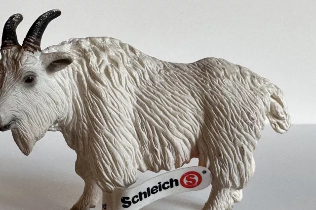 Schleich Rare Retired 2005 Mountain Goat WildlifeZoo Toy Model 14340 Used w/ Tag