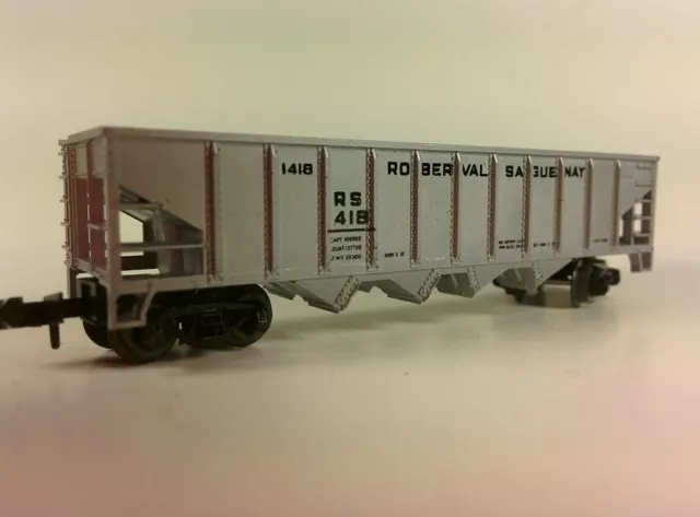 N Scale Model Train AHM 4367 Robert Saguenay Canada Aluminum Hopper Car