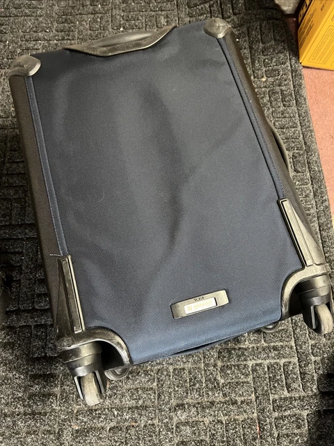 Tumi Gen 4.2 Alpha 3 Continental Expandable 4 Wheeled Carry-On - Blue 24x16x9 2