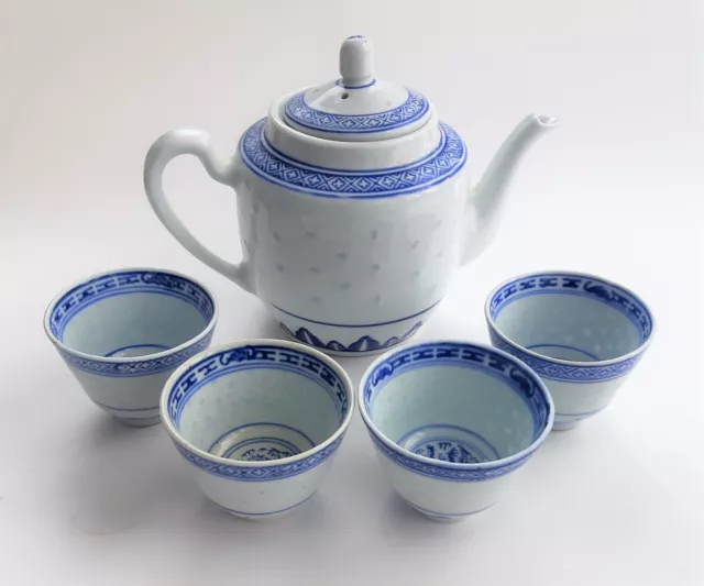 Chinese Porcelain Rice Grain Eye Pattern Teapot & 4 Cups Blue White Dragon VTG