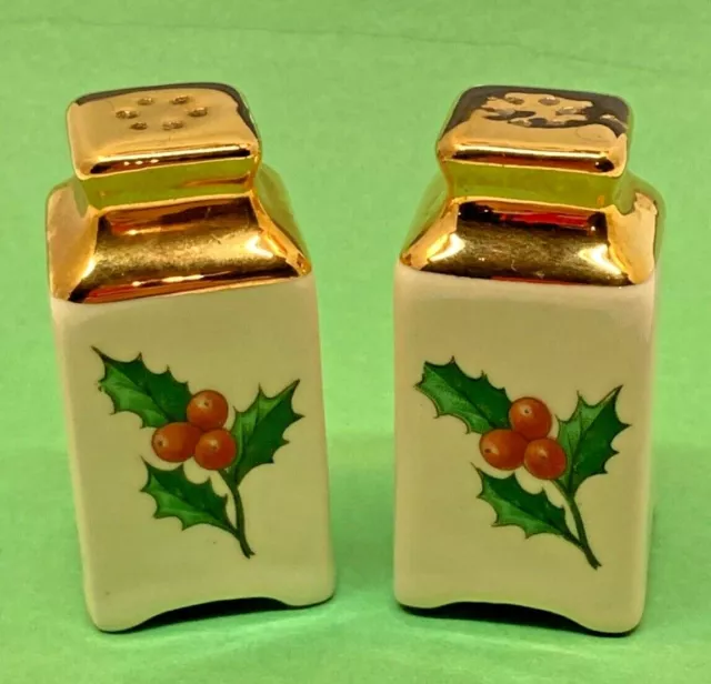 Hollyberry Square Column Salt and Pepper Shakers with Gold Trim