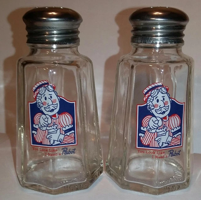 Charming Set of 2 Pabst Beer Salt and Pepper Shakers 106