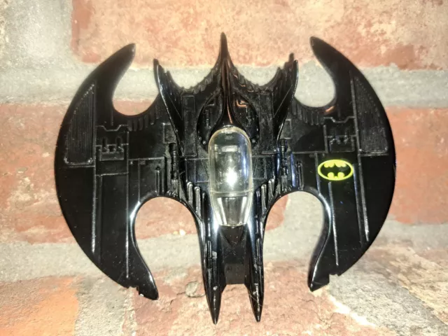 Batman Batwing Batplane ERTL Diecast Vehicle DC Comic 1989 Vintage 6" wide movie