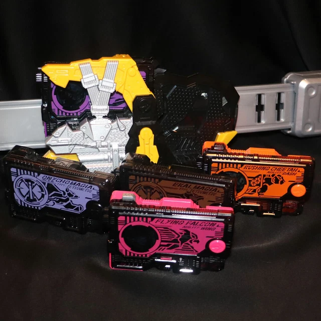 KAMEN RIDER ZERO-ONE DX Metsubou Jinrai Force Riser Horobi Jin Morphers ...