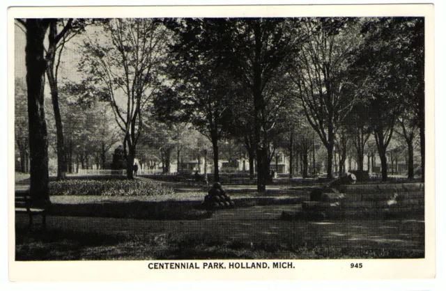 Undated Unused Postcard Photo Centennial Park Holland Michigan MI