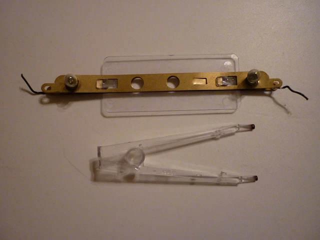 Kit éclairage LED Bleu Pour Trains HO - 5 Voitures Voyageurs, Fabrication Française