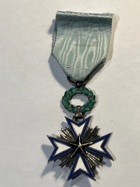 Médaille L'Étoile Du Bien Et Du Mérite - Décoration Française Ancienne (Réf. 158-48/P41)