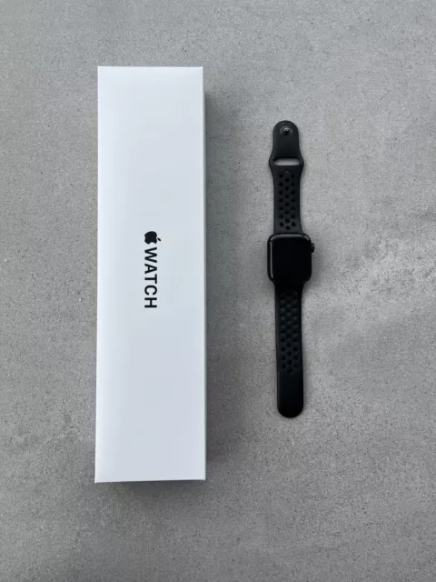 Apple watch se 2025 nike 40mm aluminium case