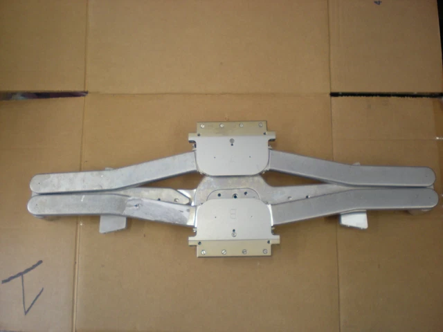BROOKS Automation Magna Tran7 300mm ROBOT ARM SET P/N 002-0016-34