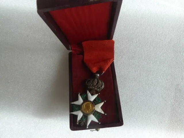 Decoration - Legion D'honneur - Chevalier - Napoleon Iii - Avec Coffret- Argent