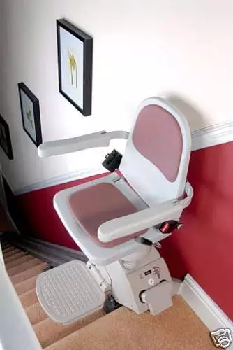 SLIMLINE ACORN STAIRLIFT RENTAL WITH NO MONTHLY PAYMENT! £480 Fitted!