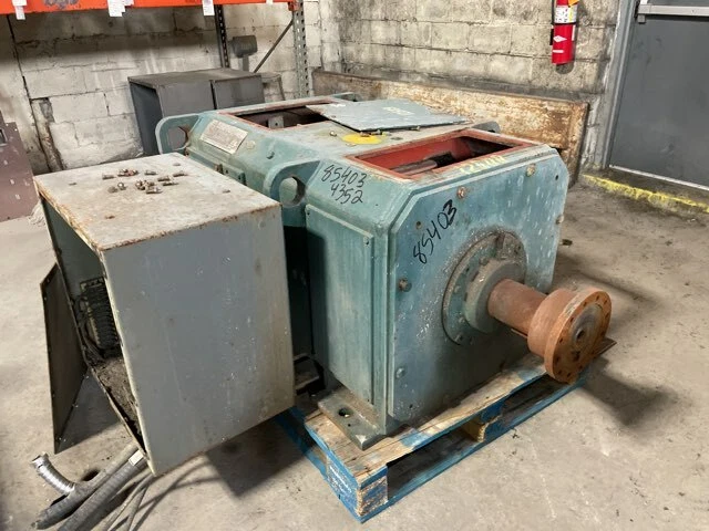 300 HP General Electric DC Electric Motor 1200 RPM Fr 4352 DPFVBB 500 V EOK