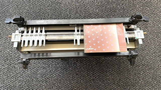 LEIGH Dovetail Jig Model D-1258R-24 w/ Manual
