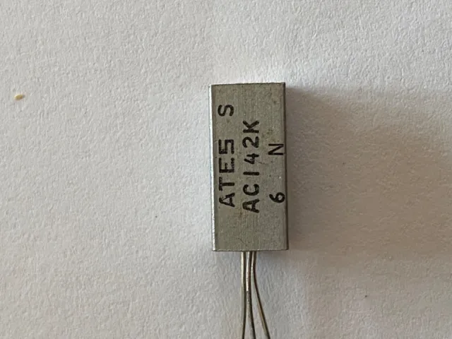 Transistor AC142 germanio PNP 32V 1,2A 1W NUOVO