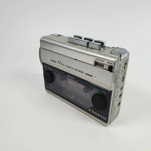LECTEUR/ENREGISTREUR CASSETTE SANYO M1120 Walkman Lire la description