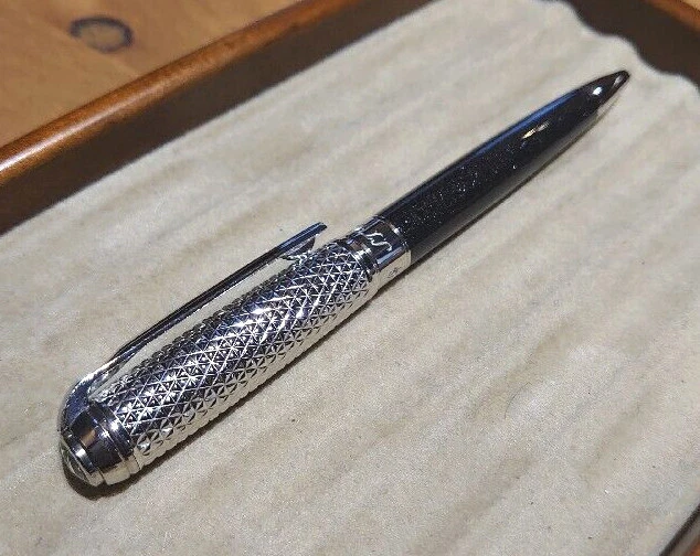 S.T.Dupon Line D Duotone Silver powder Ballpoint Pen 415102M wz/Box Manual Mint
