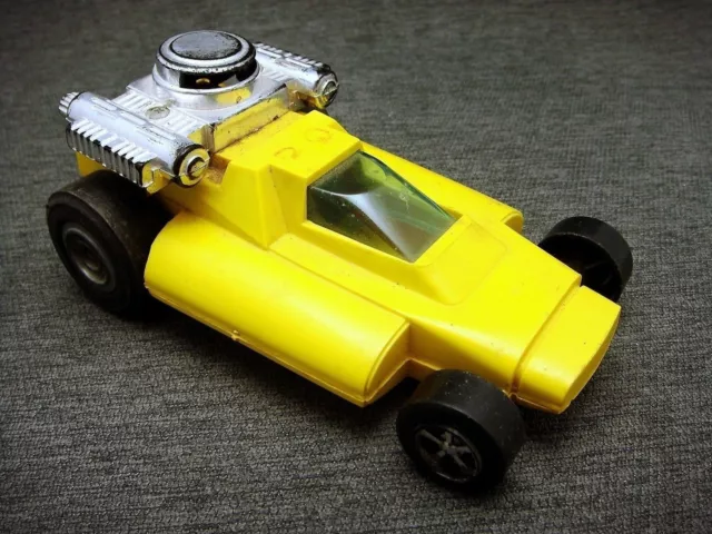 Vintage 1972 Remco Road Devils Yellow Mechanical Wind Up Car Toy Vehicle