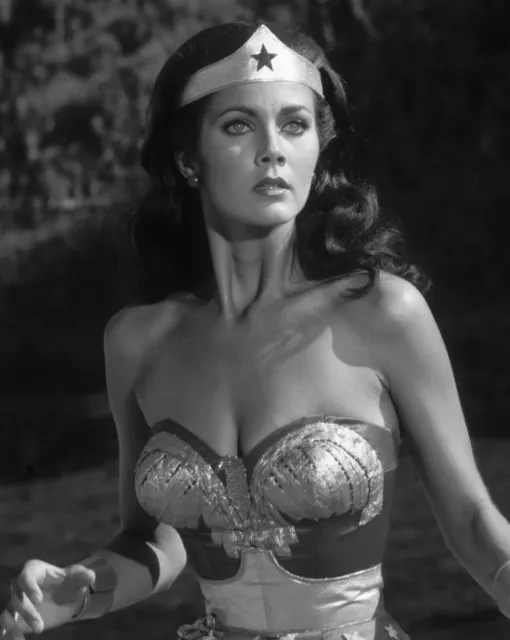 WONDER WOMAN LYNDA CARTER Sexy Celebrity Rare Exclusive 8.5x11 Photo