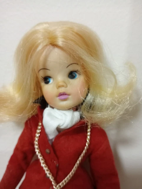 Poupée Sindy Florido Rousse - Ensemble Voyage Avec Médaille - Vintage Espagne - Collection
