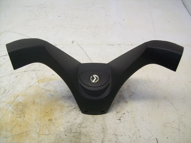 UPPER HANDLEBAR COVER FOR SYM JOYMAX 250 I FROM 2008 (e38051)