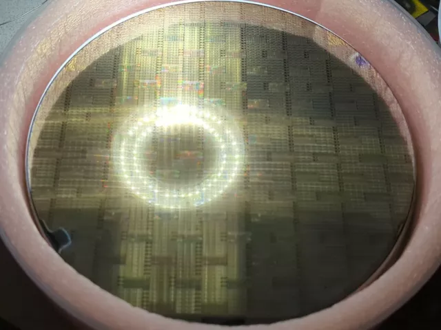 8" Silicon Wafer 200mm used