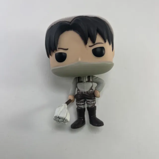 Funko Pop Cleaning Levi Hottopic Attack on Titan